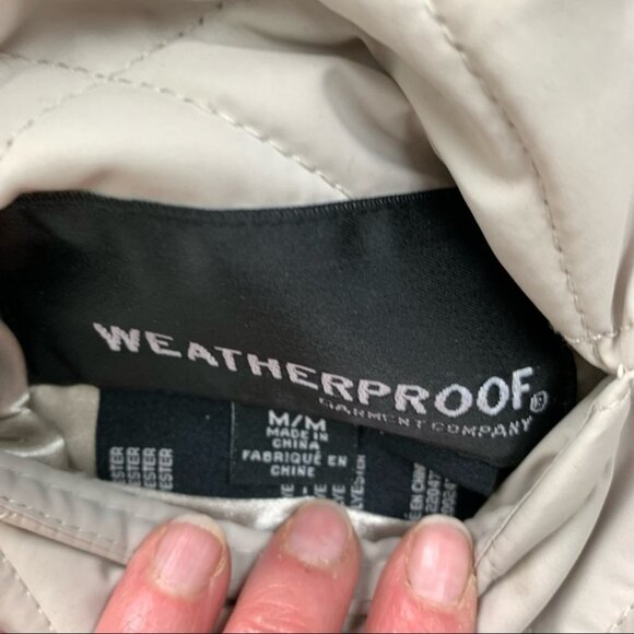 Weatherproof Reversible Puffer Vest Medium - Picture 3 of 5
